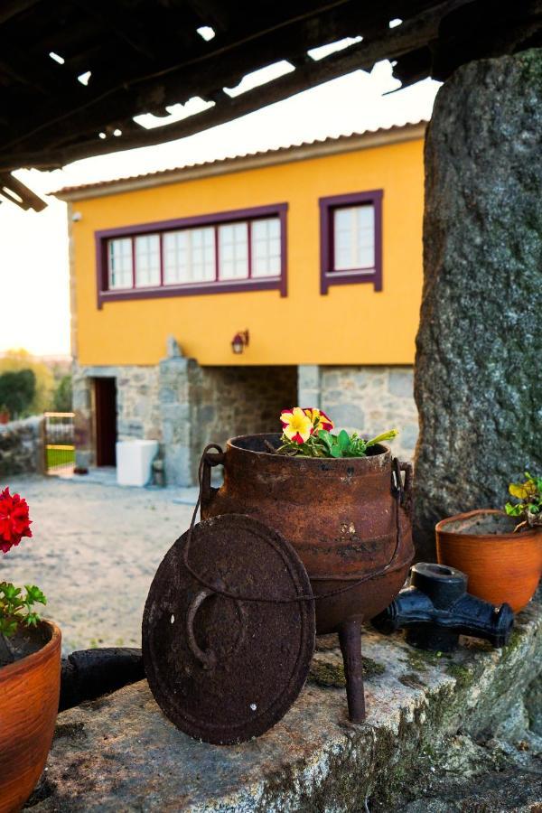Pensjonat Casa Do Ribeiro Lago  Zewnętrze zdjęcie